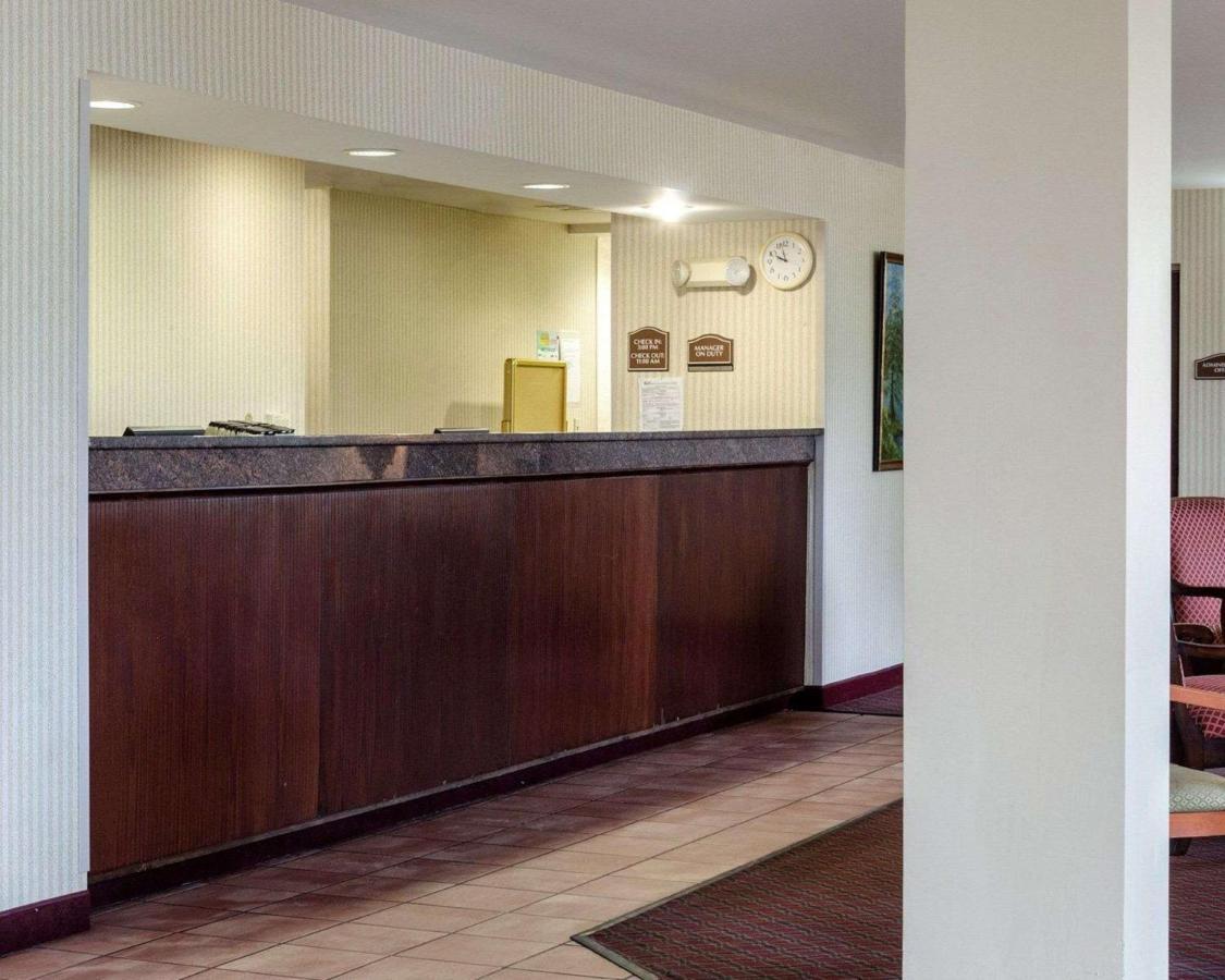 Rodeway Inn グリーンビル エクステリア 写真