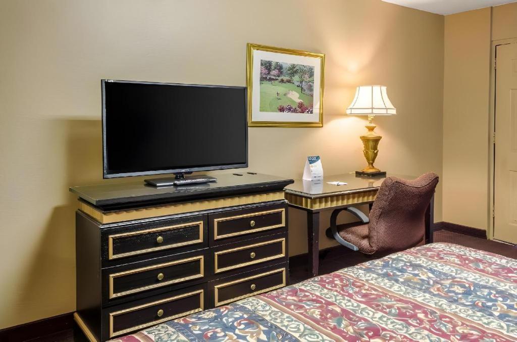 Rodeway Inn グリーンビル エクステリア 写真