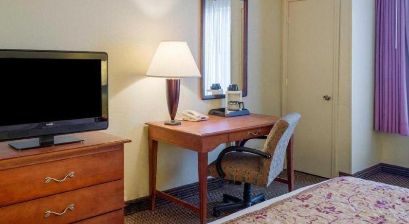 Rodeway Inn グリーンビル エクステリア 写真
