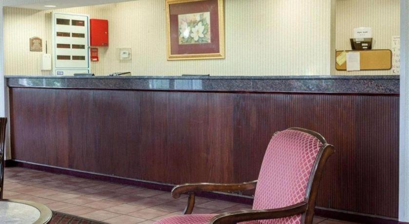 Rodeway Inn グリーンビル エクステリア 写真
